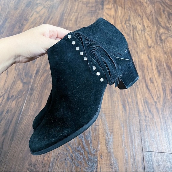 Vionic • Faros Fringed Bootie ankle boot black suede heeled studded orthotic - Picture 10 of 13